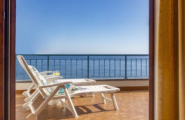 Terrace by the sea - Cala Gonone