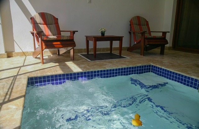 La casa de la tranquilidad (bañera de hidromasaje y terraza al aire libre)