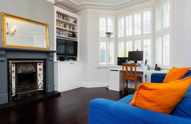 Encantador hogar inglés con hermosa chimenea y jardín en Wimbledon (Veeve)