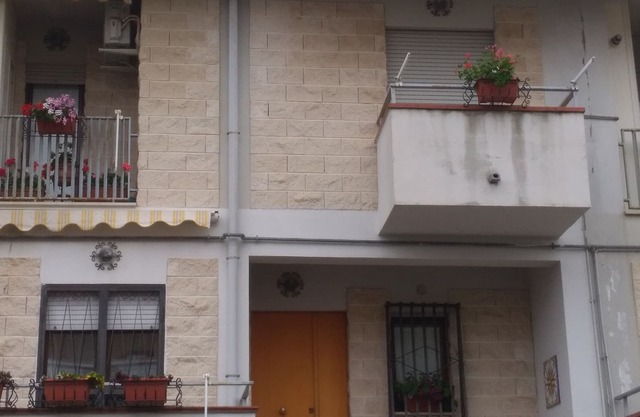Terraced house on 2 floors, independent entrance
