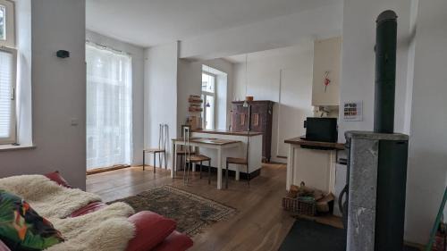 Terrassenwohnung in historischem Brauereigebäude mit Blick ins Grüne