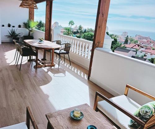 TERRAZA AL MAR