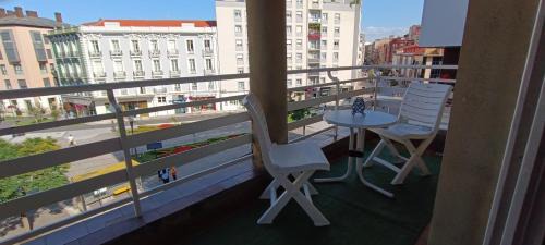 Terraza Centro Ciudad - Parking Vigilado 24h