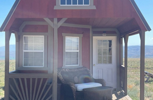 Terrific 1-bedroom cabin in Belfry with Mountain View