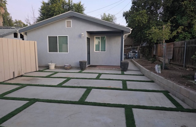 Terrific 2-bedroom house with AC in Thousand Oaks