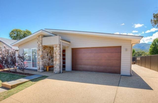 Tewksbury Retreat, Porepunkah
