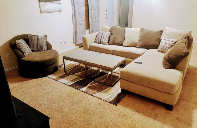 Texas 2 Step A wonderful 3 bedroom, home away from home.
