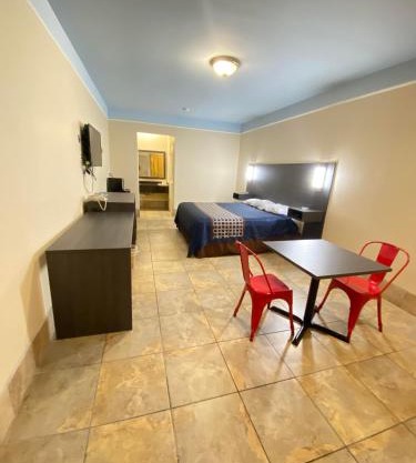 Texas Inn & Suites McAllen at La Plaza Mall and Airport