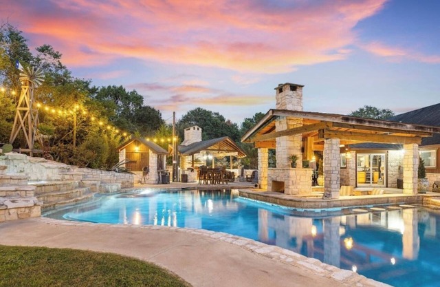 Texas Paradise Resort Style Pool Events Welcome