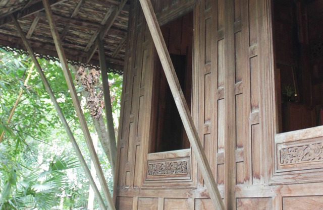 Thai Teak House Garden Homestay