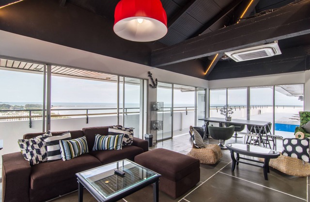 Thalay Cha Am Dorm Room of 4 Beds, A Co-living With Million Dollar View