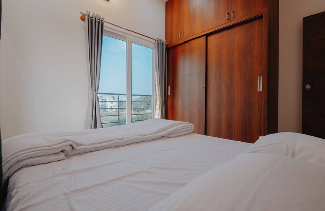 Thaswi Service Apartment