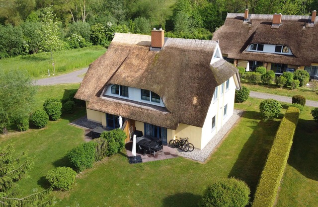 Thatched roof house Hasel 2