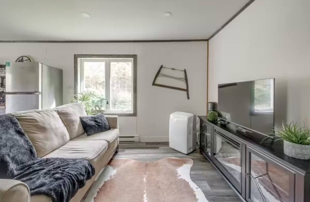 The 1837: Your cozy, pet-friendly escape in the heart of nature