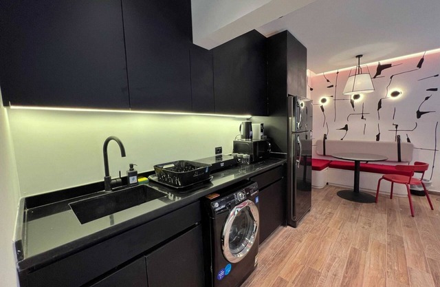 The 2 BDR Scarlet Condo 5 min to CAI Airport