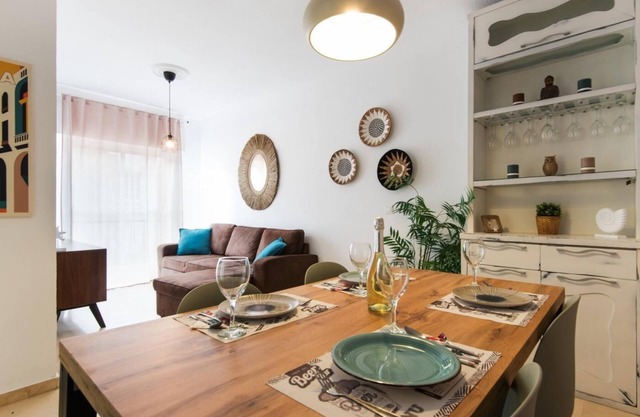 The 2nd Corner: Central Apartment