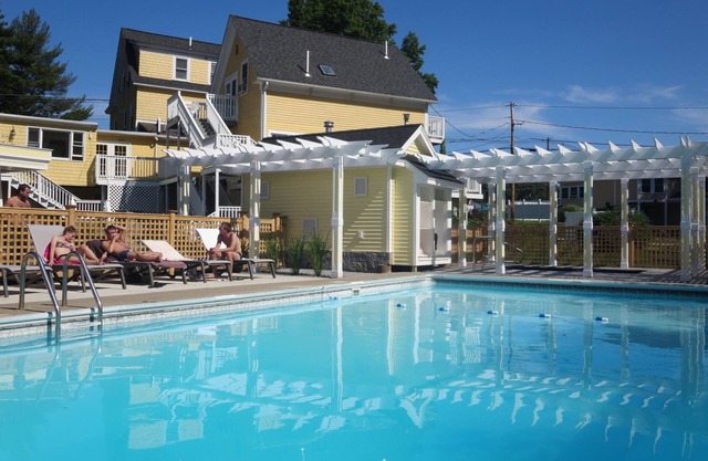 The Admiral's Inn Resort