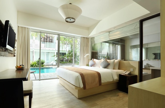 The Akmani Legian