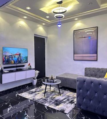 The Apartment at Akoka Yaba, Lagos - House 16 Shobande Street