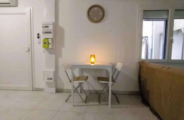 The apartment in the sun