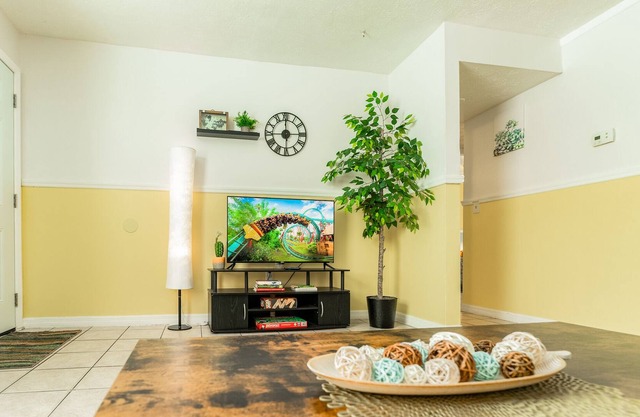 The Apollo Cozy 2 bedroom