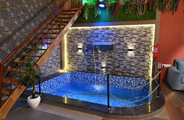 The Apple Tree Hotel