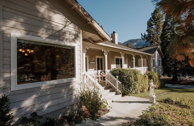 The Applewood Inn - ¡Retiro de montaña BRILLANTE Y ESPACIOSO!