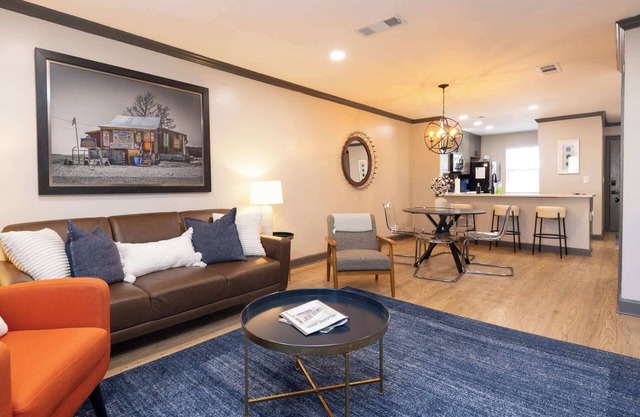 The Archie on Old Taylor by Apex Short Term Stays