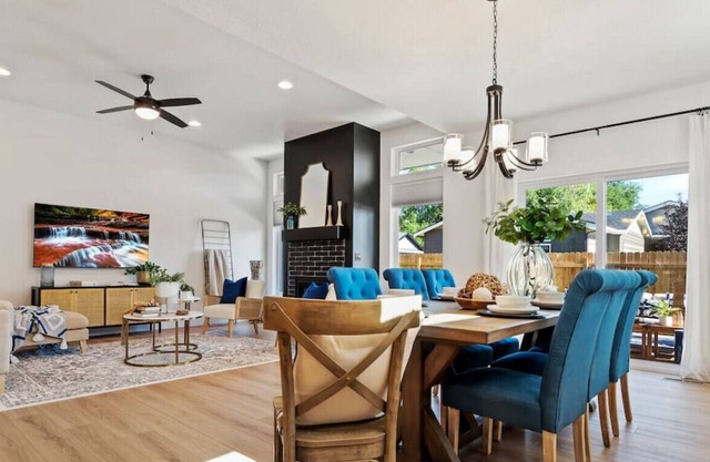The Arnold | Luxurious 3BD/2BA 15m from DWTN Boise