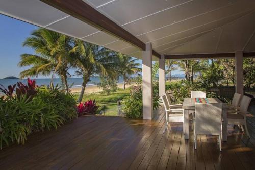 The Artist House - Absolute Beachfront