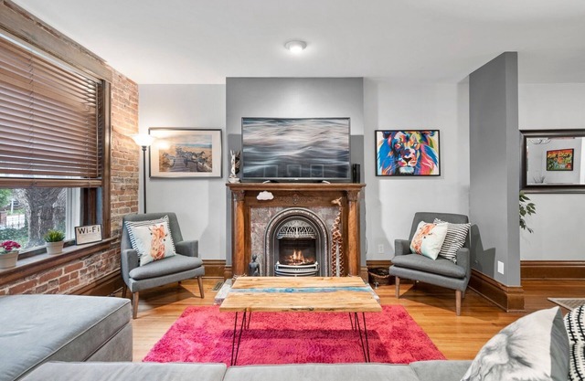 Casa Capitol Hill de 5 estrellas, Garaje 3Bd, Patios y Paseo al centro / convención.