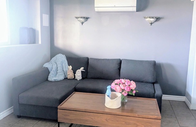 The Atlantic Abode- Cozy Beachfront walkout 1Bed with private bathroom & kitchen