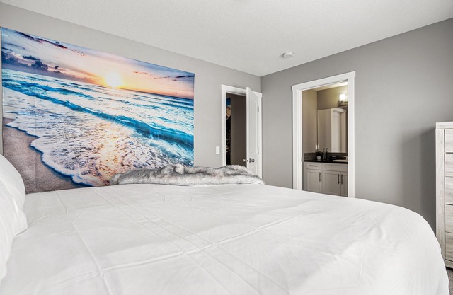 The Aurora Abode w/ Private Hot Tub - Upper Suite