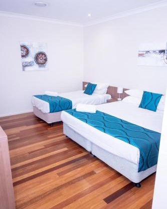 The Australian Hotel Motel
