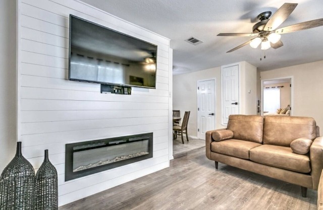 The Avenue Home
