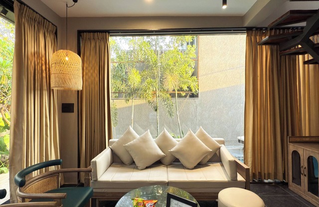 THE BALI HOUSE