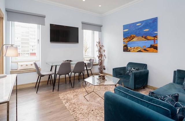 The Barclay Apartment