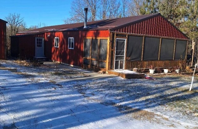 The Barn. Charming 4-bedroom house near Park Rapids Mn at Wilderness Bay Resort