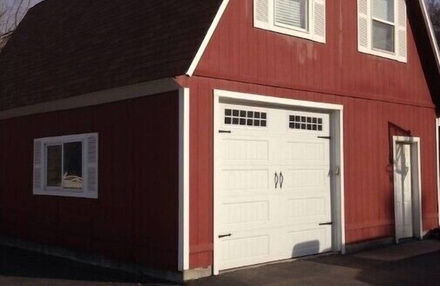 The Barn nice studio apartment all to yourself Quiet country setting