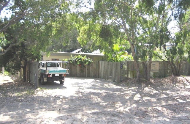 The Beach Cottage Fraser Island, Fully Fenced for safety, Eurong Beach