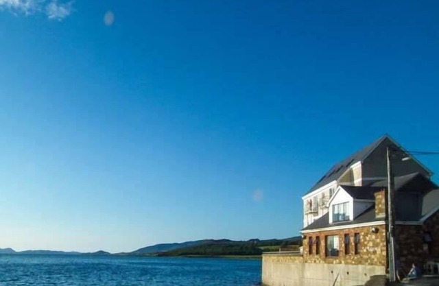 THE BEACH HOUSE APARTMENT in Buncrana, County Donegal