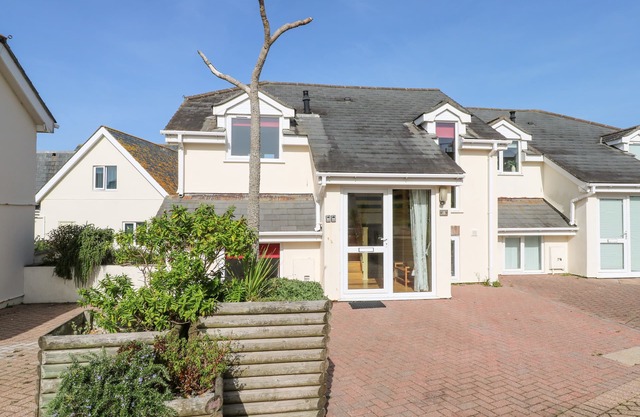 La casa de playa, PORTH