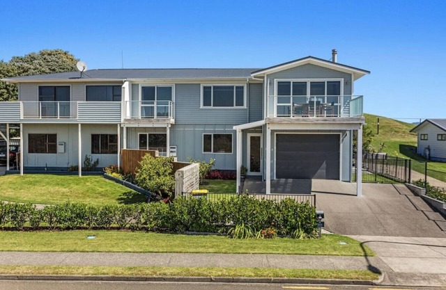 "The Beach House"- Pet Friendly