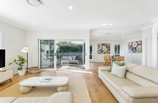 THE BEACH PAD, TOP NOTCH