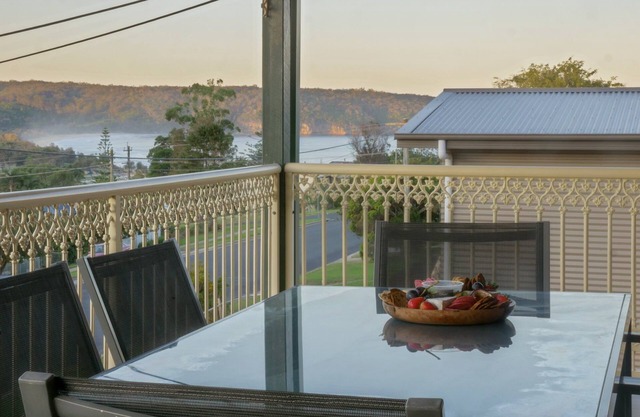 The Beach Retreat Eden - Pet Friendly accommodation in the centre of Eden