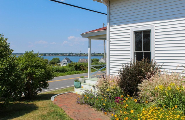 The Beach Rose - 3BR, 2BA home perched overlooking picturesque Mackerel Cove