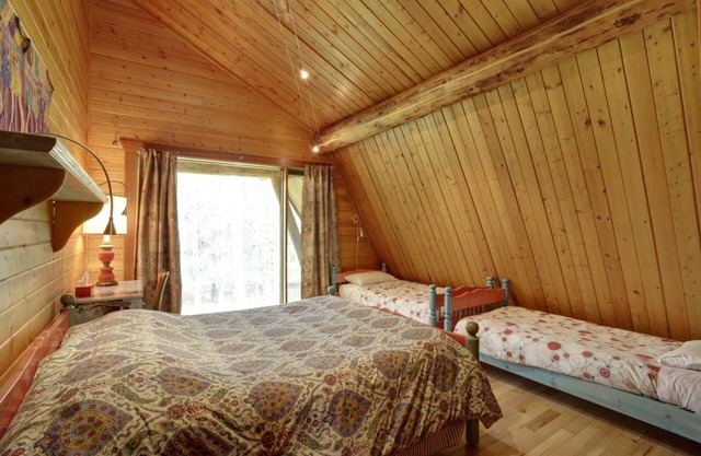 The Beaver House - Hermosa y moderna casa de troncos - A solo 30 minutos de Calgary.