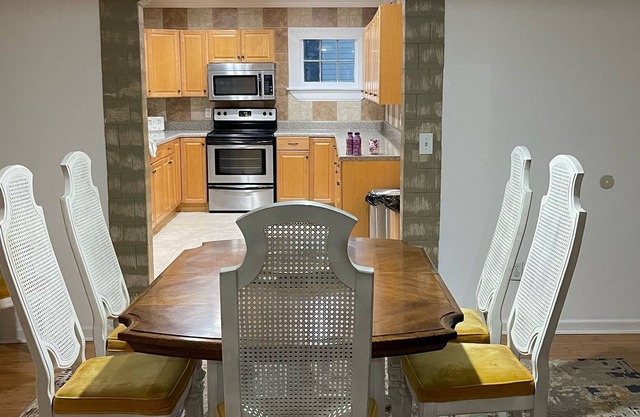 The Best Location Cartersville Downtown. 2MI From LakePoint