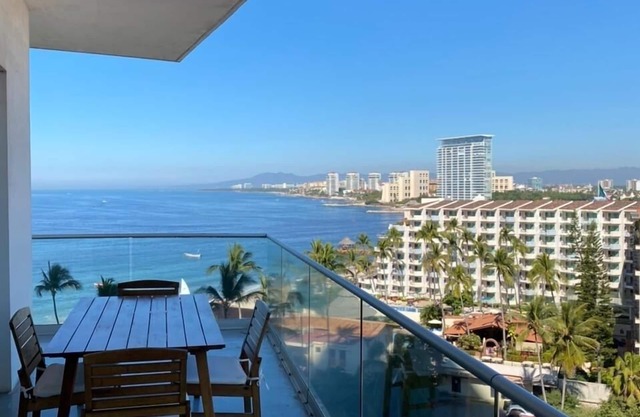 Excepcional boutique con vista a la marina.