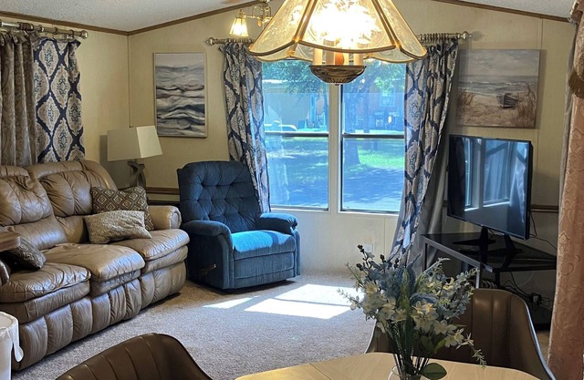 The Blissful Burrow, with Pool!